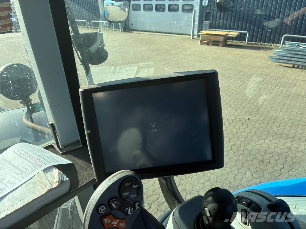 New Holland T 7.270 AC Traktorid