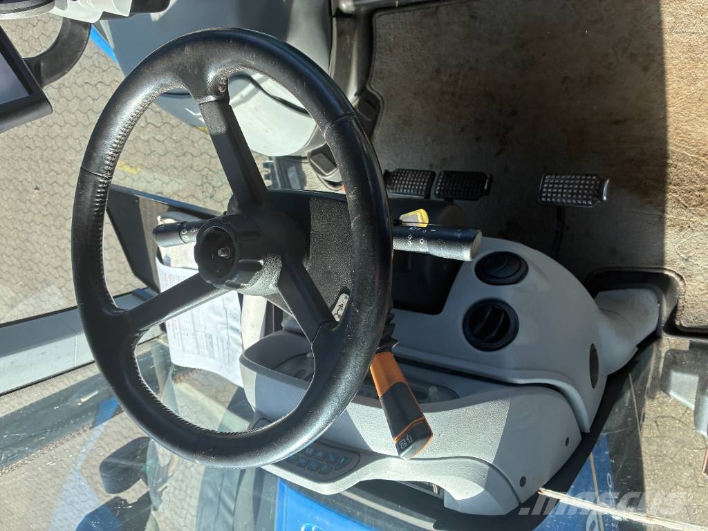 New Holland T 7.270 AC Traktorid