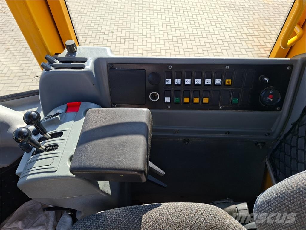 Volvo L 120 E 4X4 Κατασκευές - Άλλα
