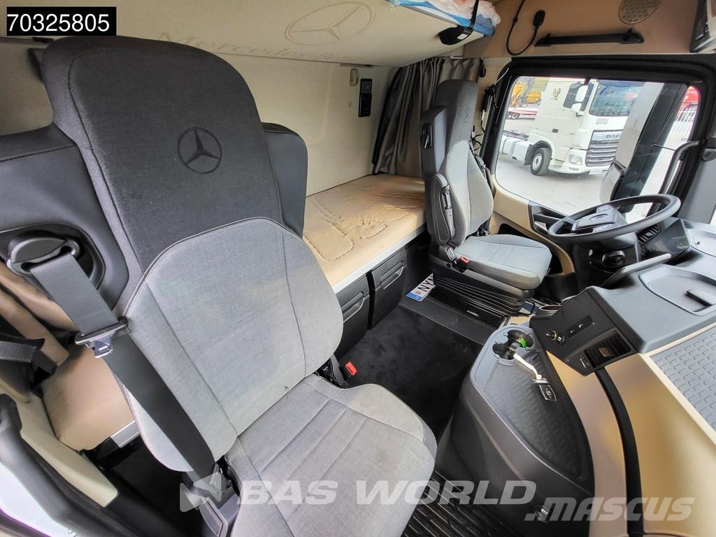 Mercedes-Benz Actros 1845 4X2 BigSpace 2xTanks Navi Sattelzugmaschinen