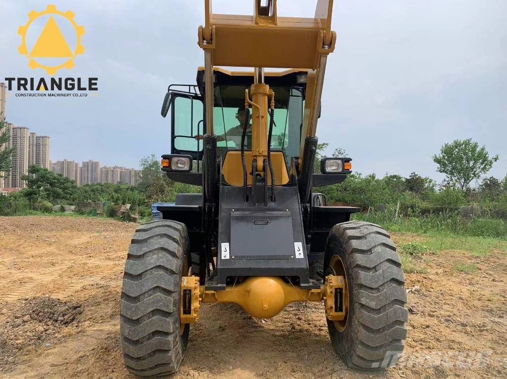 SDLG L 933  휠로우더