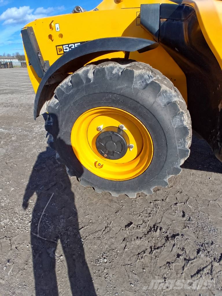 JCB 535-125 Teleskopiskie manipulatori