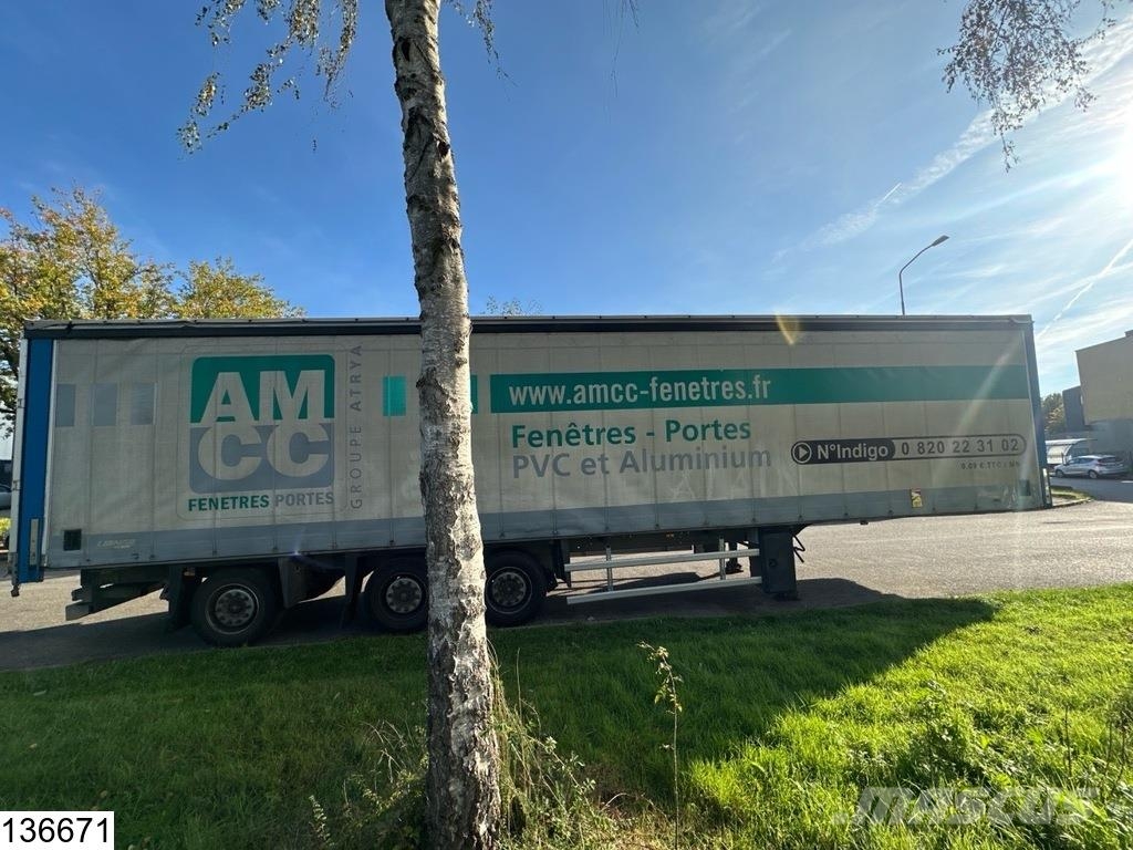 Schmitz Cargobull Tautliner Lift axle Curtainsiderauflieger