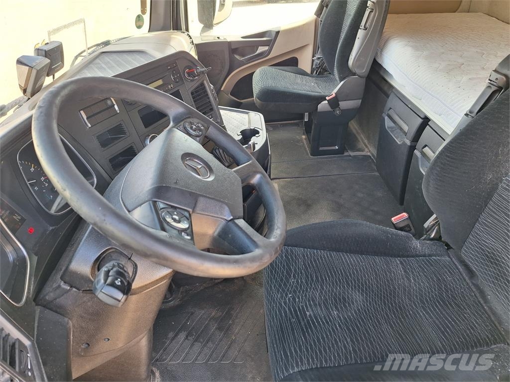 Mercedes-Benz ACTROS 1845 LS Седельные тягачи