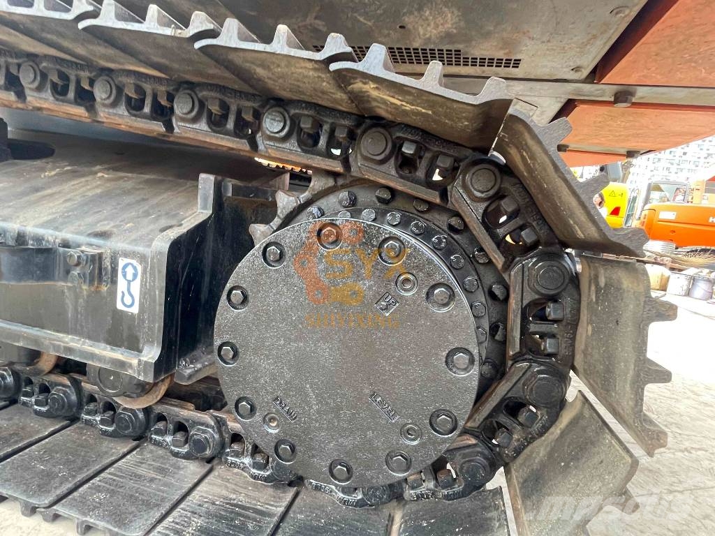 Hitachi ZX 240 대형 굴삭기 29톤 이상