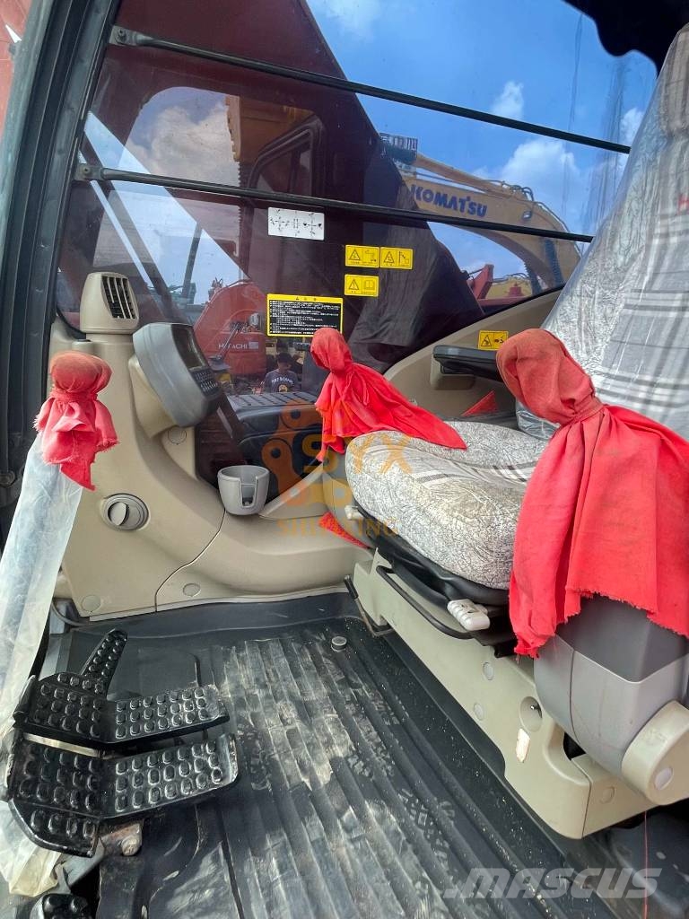 Hitachi ZX 240 대형 굴삭기 29톤 이상