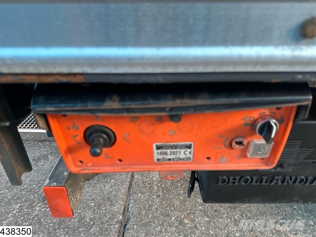 DAF LF 180 EURO 6, ROOF DAMAGE Bakwagens met gesloten opbouw