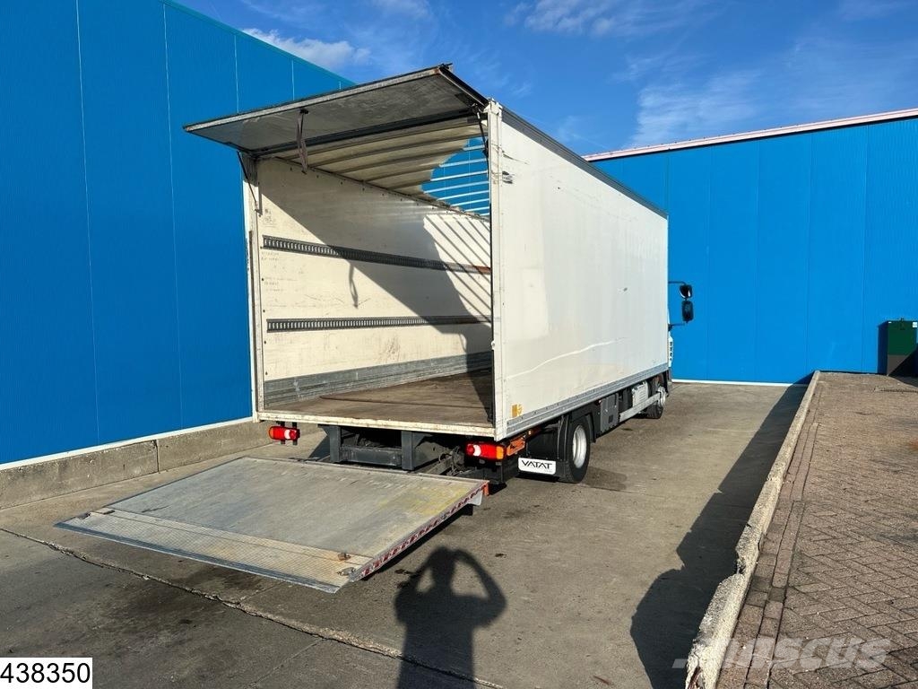DAF LF 180 EURO 6, ROOF DAMAGE Bakwagens met gesloten opbouw