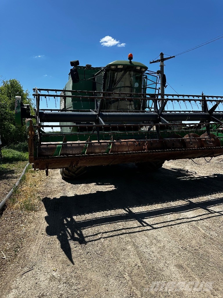 John Deere 1550 WTS Kombajni