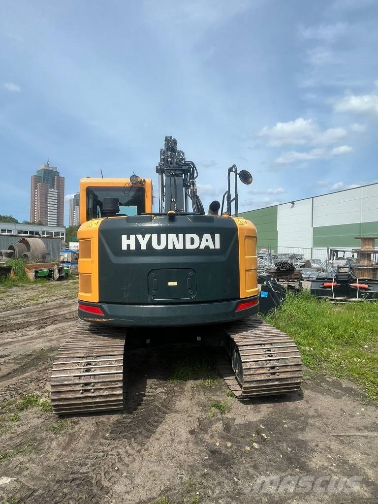 Hyundai HX130ALCR 履带挖掘机