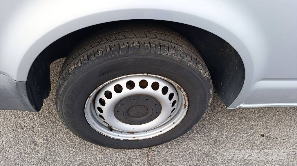 Volkswagen T5 2.0 Transporter mit Standheizung, AHK, Klima Dodávky