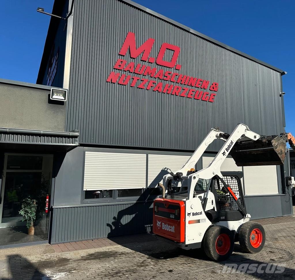 Bobcat S570 لوادر انزلاقية التوجيه