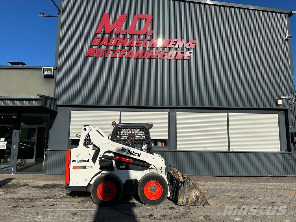 Bobcat S570 لوادر انزلاقية التوجيه