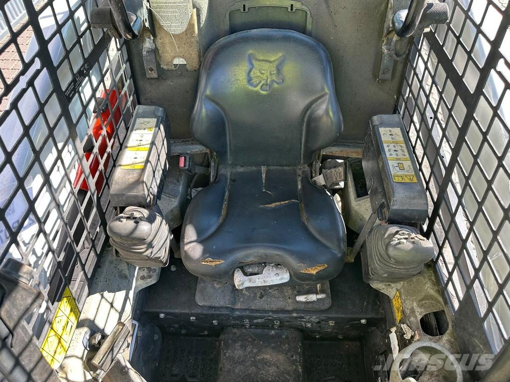 Bobcat S570 لوادر انزلاقية التوجيه