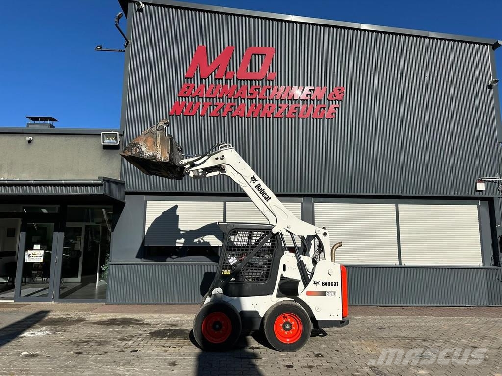 Bobcat S570 لوادر انزلاقية التوجيه