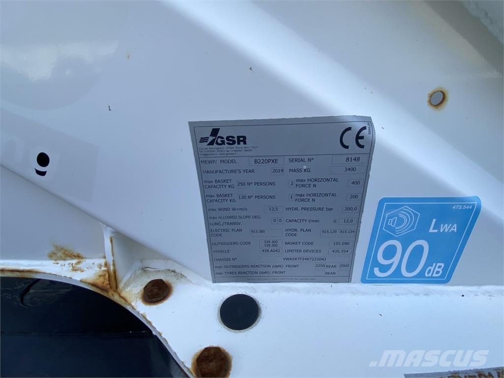 Snorkel SL30 SL رافعات مقصية الشكل