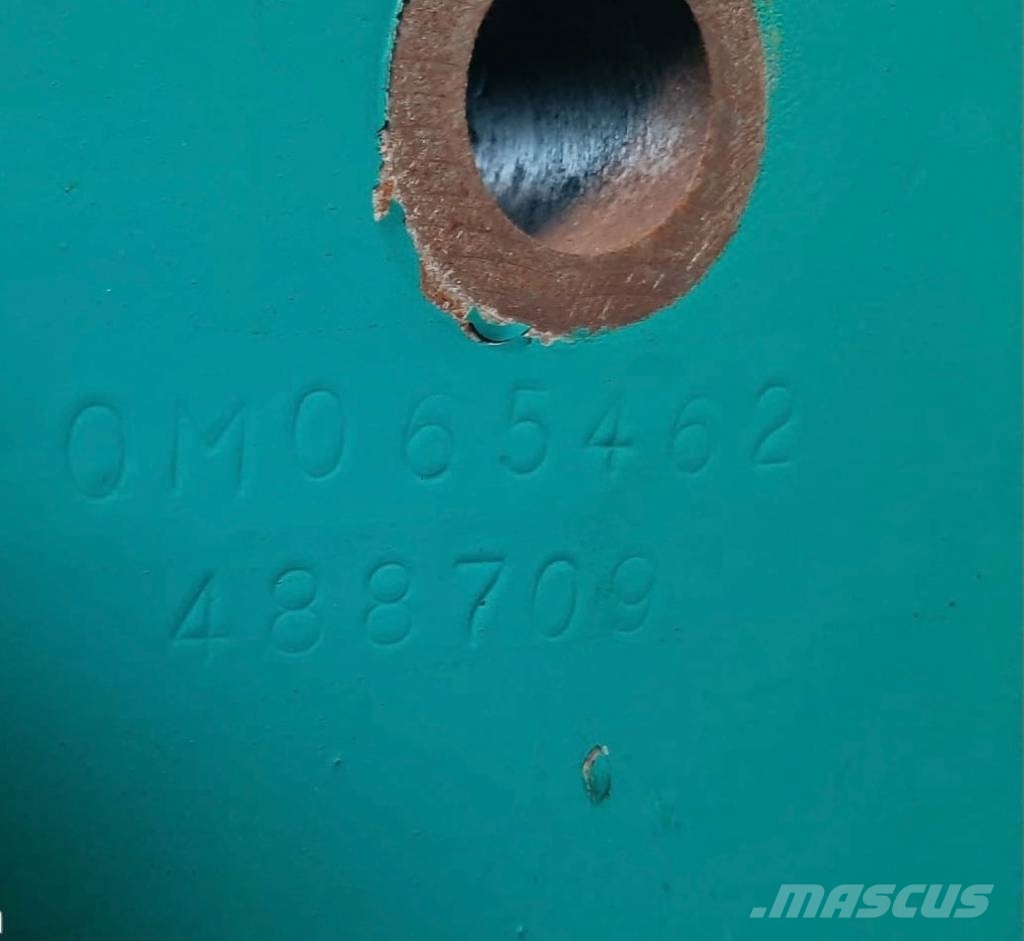 Powerscreen Pegson 44×28 Mainframe Silniki i skrzynie