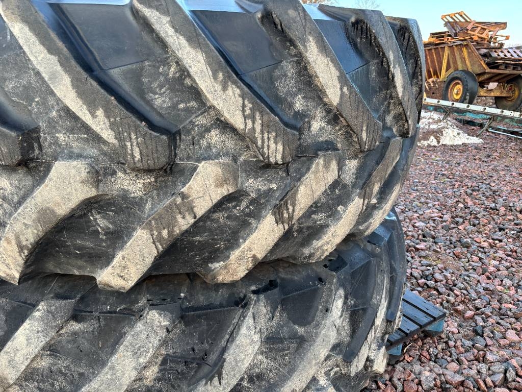 Trelleborg 710/75 R42 Pneumatici, ruote e cerchioni