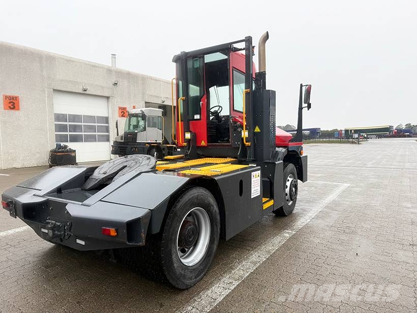 Kalmar Terminal tractor / Terminal-Zugmaschine / Cabezas tractoras