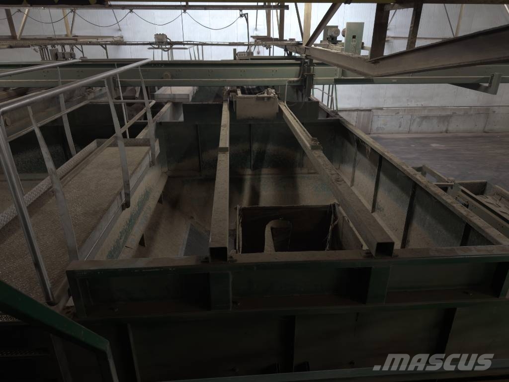 Dijkstra Bunker / Hopper ماكينات نقل المحصول إلى صناديق التخزين