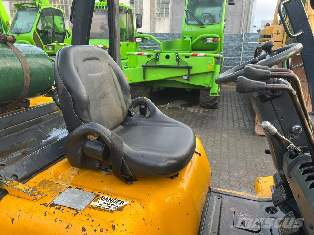 Nissan FG 25 LPG forklifts