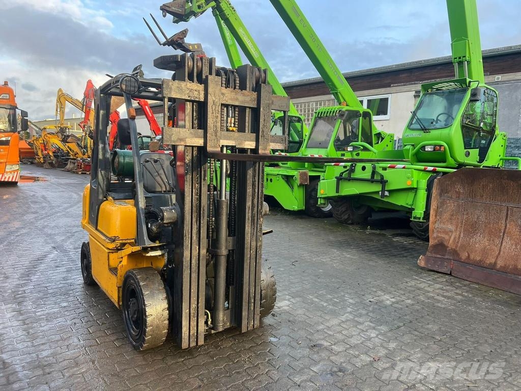 Nissan FG 25 LPG forklifts