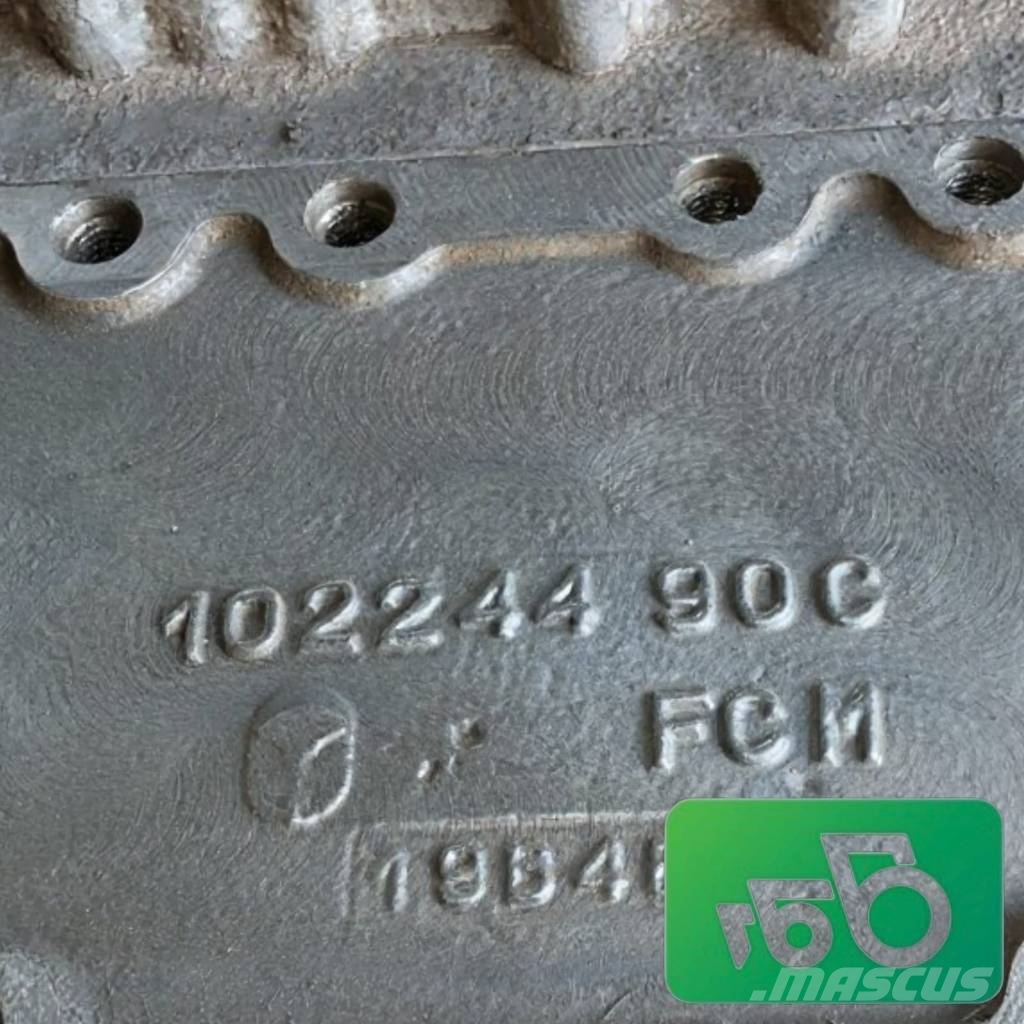 Fendt 720 Gearbox Housing M743100320400 الشاسيه والتعليق