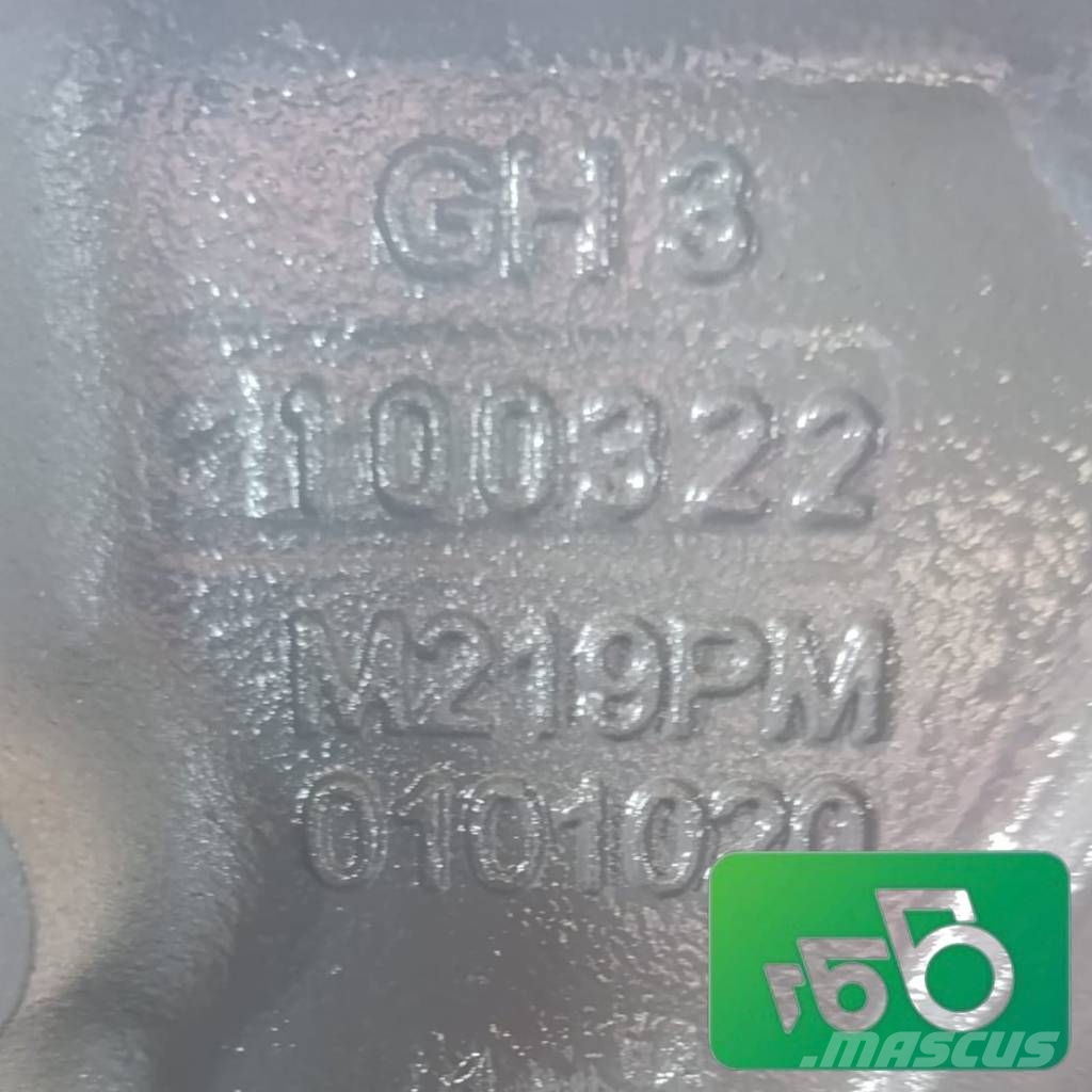 Fendt 720 Gearbox Housing M743100320400 الشاسيه والتعليق