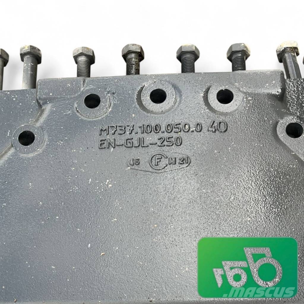 Fendt 720 Gearbox Housing M743100320400 الشاسيه والتعليق