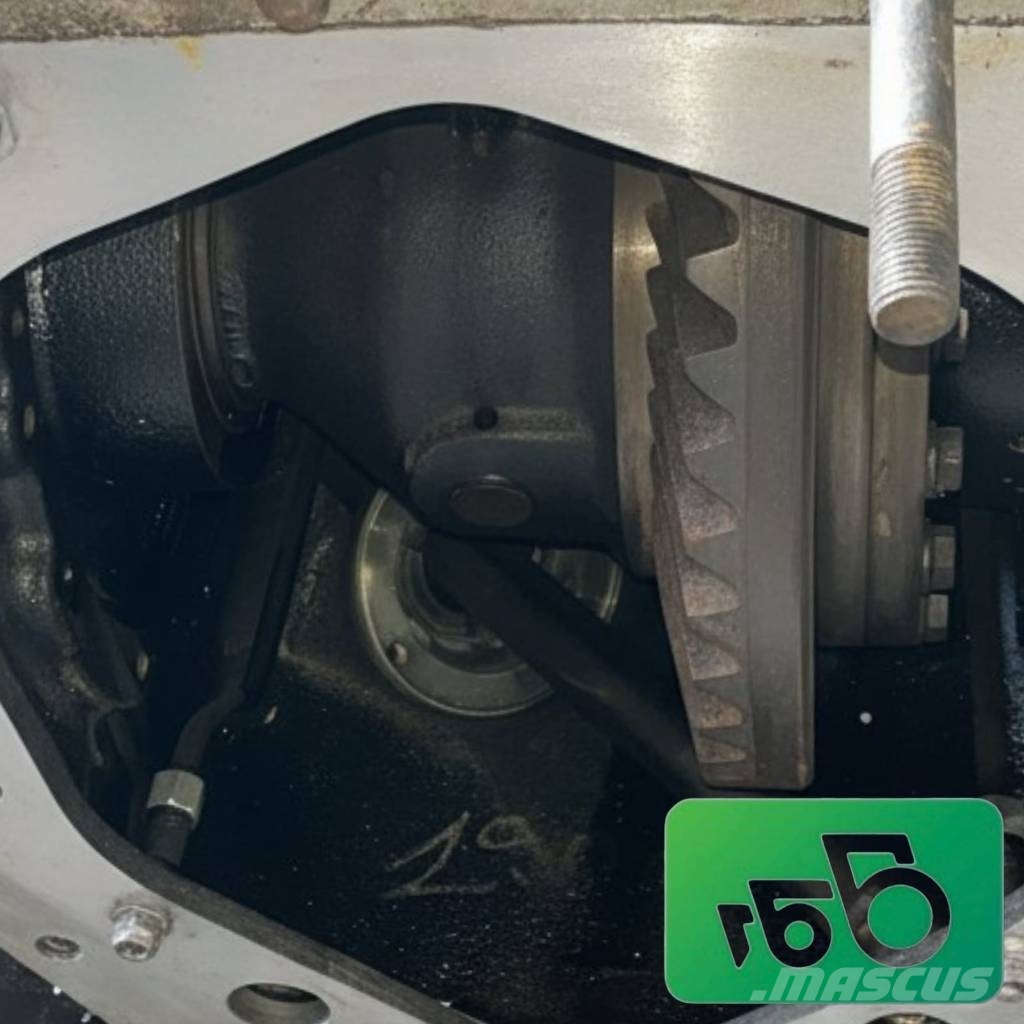Fendt 720 Gearbox Housing M743100320400 الشاسيه والتعليق