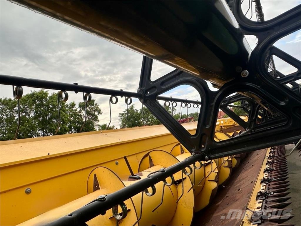 New Holland Varifeed 12.5 + Ziegler Schneidwerkswagen 하비스터 헤드