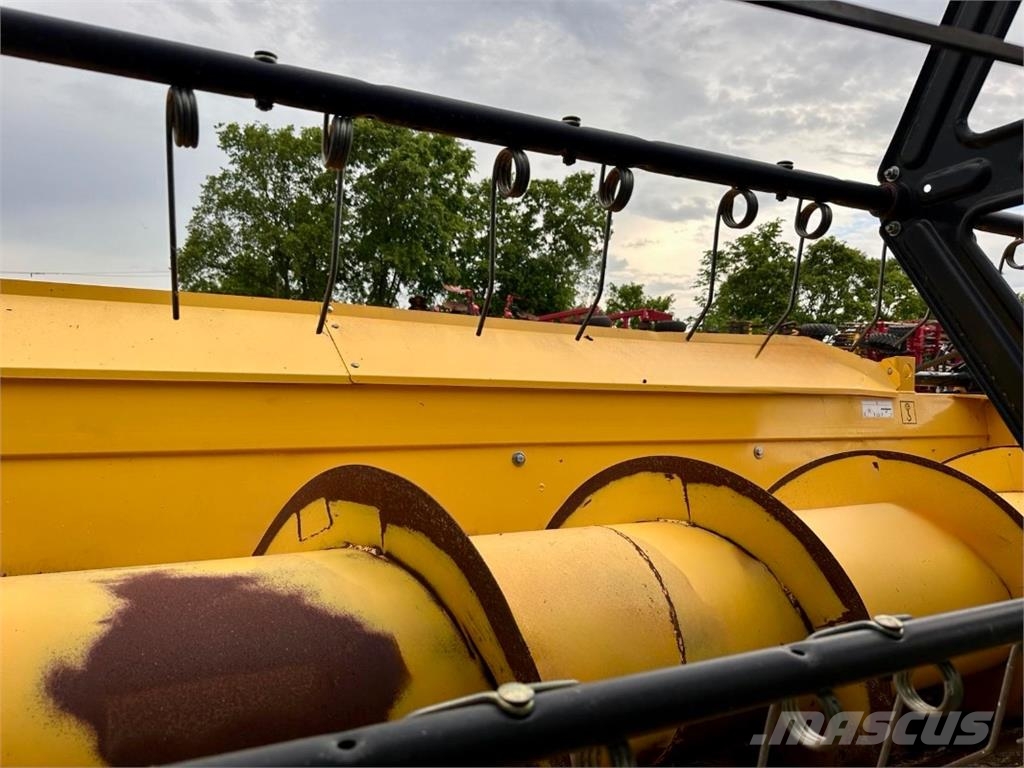 New Holland Varifeed 12.5 + Ziegler Schneidwerkswagen 하비스터 헤드