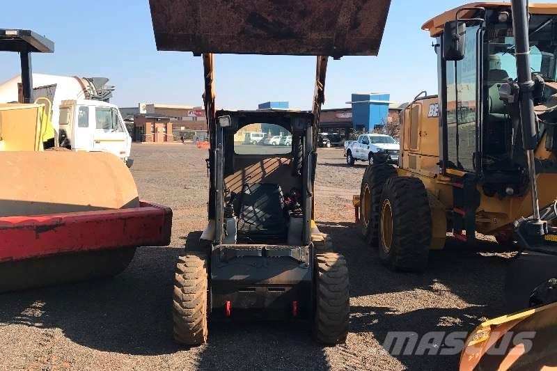 CAT 226B Outros Camiões