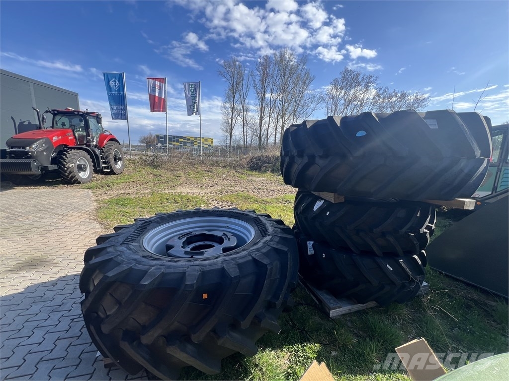 Case IH MAGNUM 400 AFS Connect Traktoriai