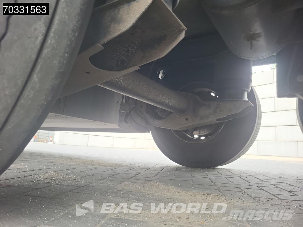 Krone SD Tailgate Lift Axle 250x270cm Semi-reboques com temperatura controlada