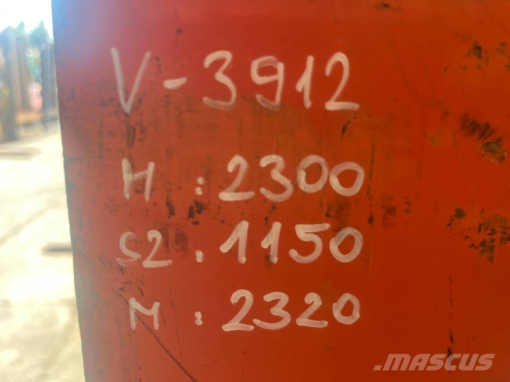 JLG 3246 E2   V-3912  EO Складська техніка - Інші
