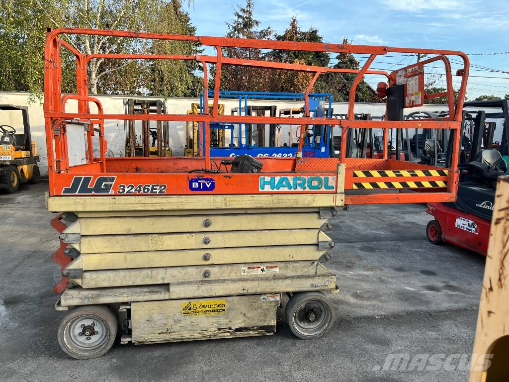 JLG 3246 E2 V-3912 IO Підйомники-ножиці