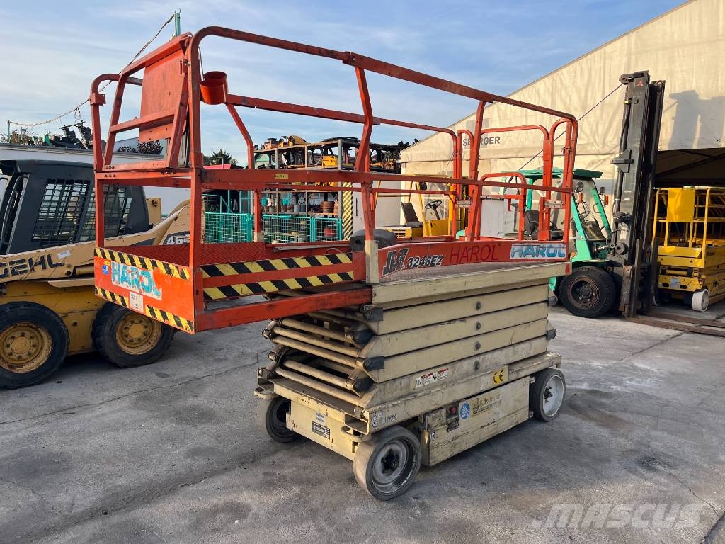 JLG 3246 E2 V-3912 IO Підйомники-ножиці