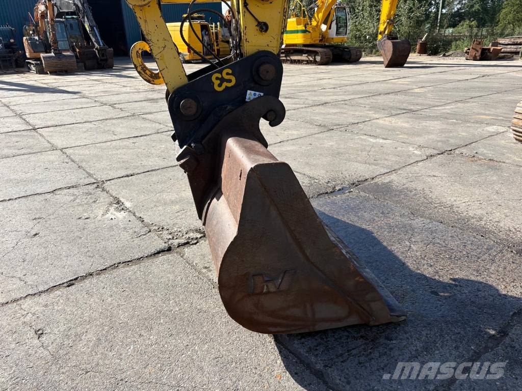 New Holland Kobelco E 265 C - Dutch machine Rupsgraafmachines