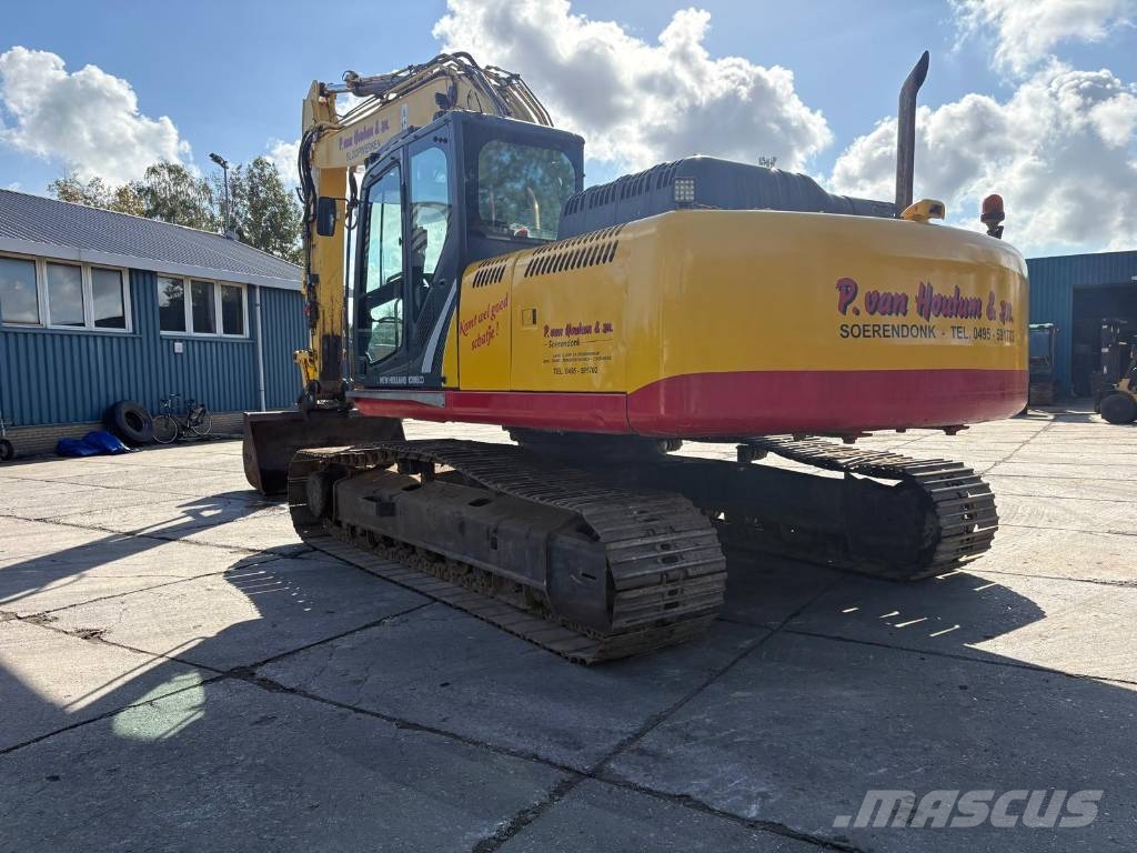 New Holland Kobelco E 265 C - Dutch machine Rupsgraafmachines