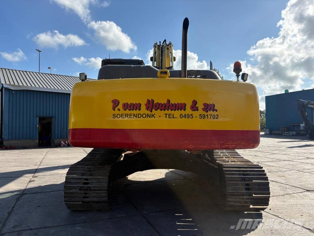 New Holland Kobelco E 265 C - Dutch machine Rupsgraafmachines