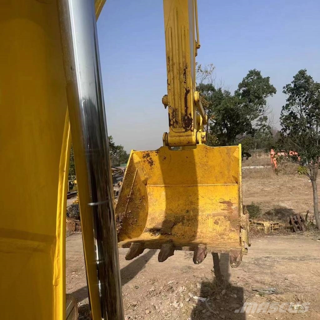 Komatsu PC 240 Верижен екскаватор