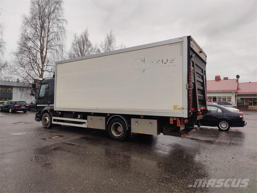 Volvo FL 250 Camiones caja cerrada