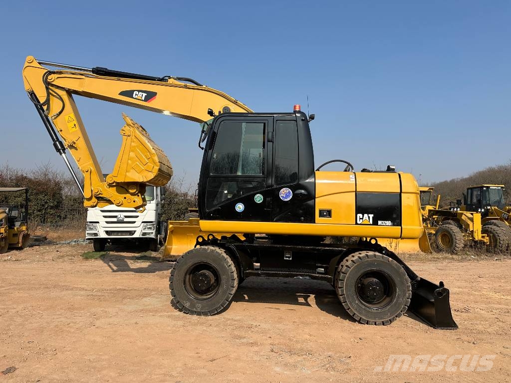 CAT M320D used cat wheel excavator Pelle sur pneus