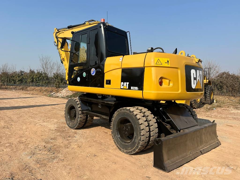 CAT M320D used cat wheel excavator Pelle sur pneus