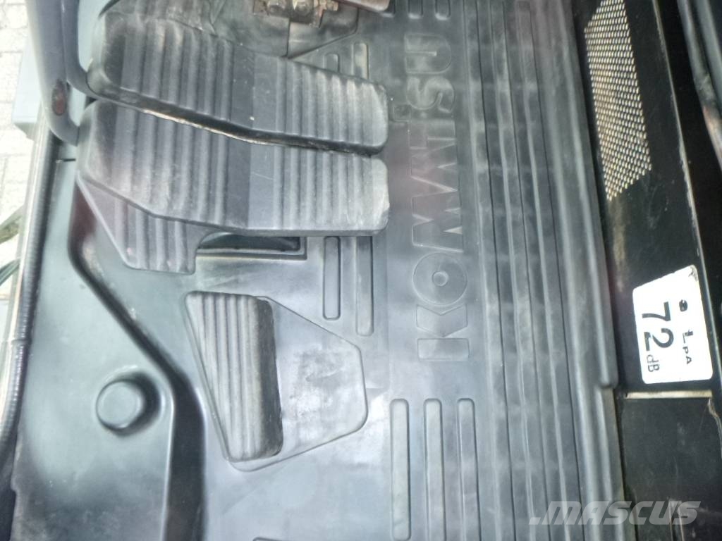 Komatsu PC 138 US-11 Excavatoare pe șenile
