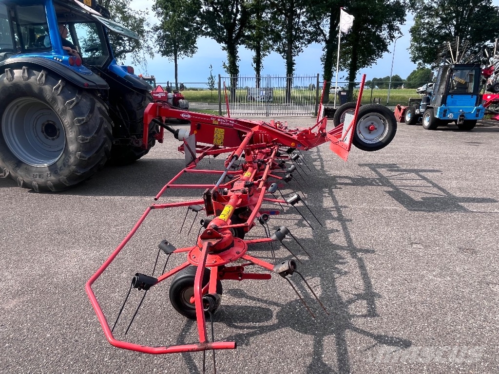 Kuhn GF 8501 T O مكابس وميبسات التبن