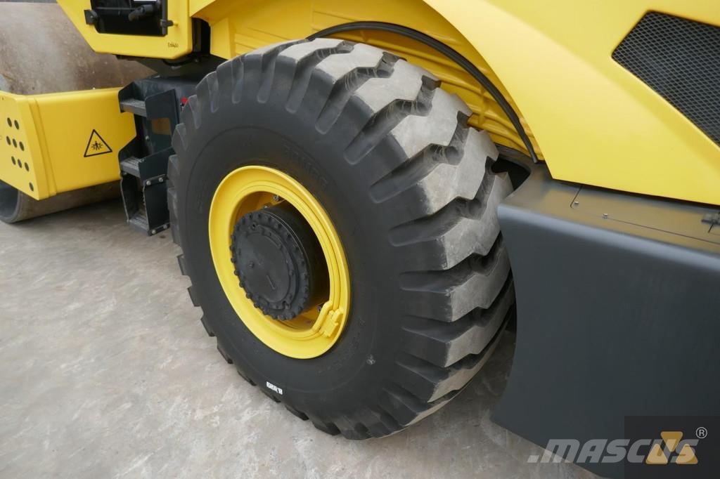 Bomag BW226-5CL مداحل أحادية الأسطوانة