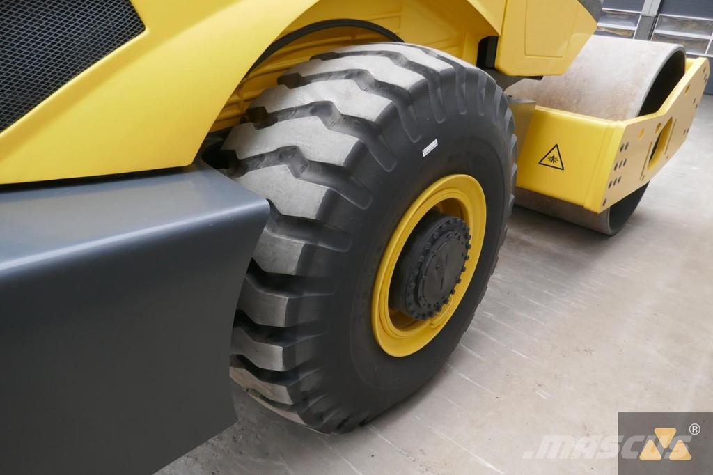 Bomag BW226-5CL مداحل أحادية الأسطوانة