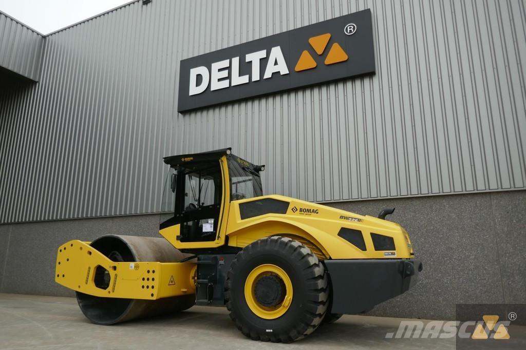 Bomag BW226-5CL مداحل أحادية الأسطوانة